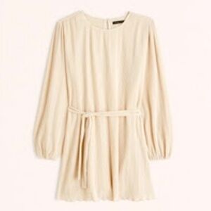 Abercrombie and Fitch Long Sleeve Cream Dress